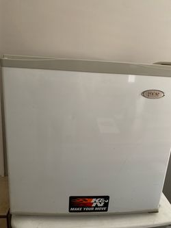 Mini Fridge $30 OBO