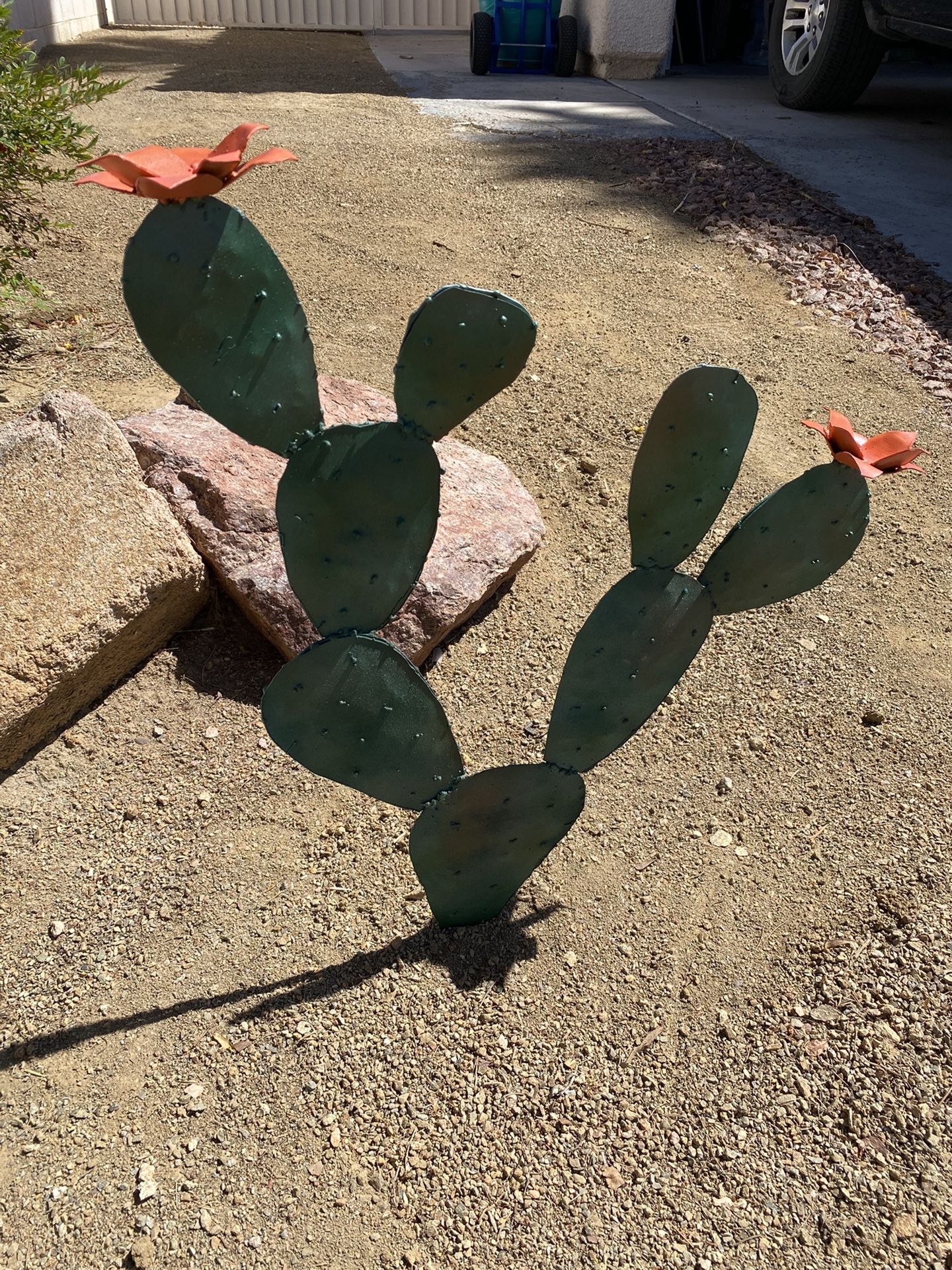 METAL Cactus Prickly Pear