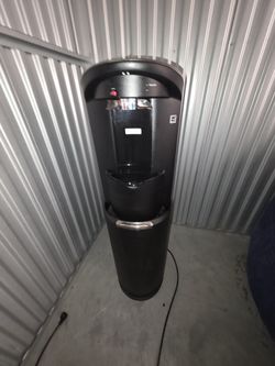 Crystal Mountain STF-M2KHK1C Storm Bottom Load Cooler H/C