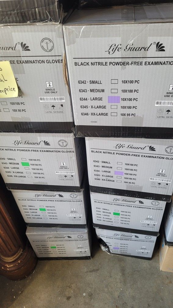 Black Nitrile Examination Gloves