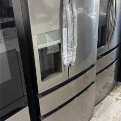 Frigidaire French Door Refrigerator 
