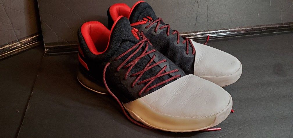 ADIDAS JAMES HARDEN size 11 BW0546 BASKETBALL SHOES MEN'S