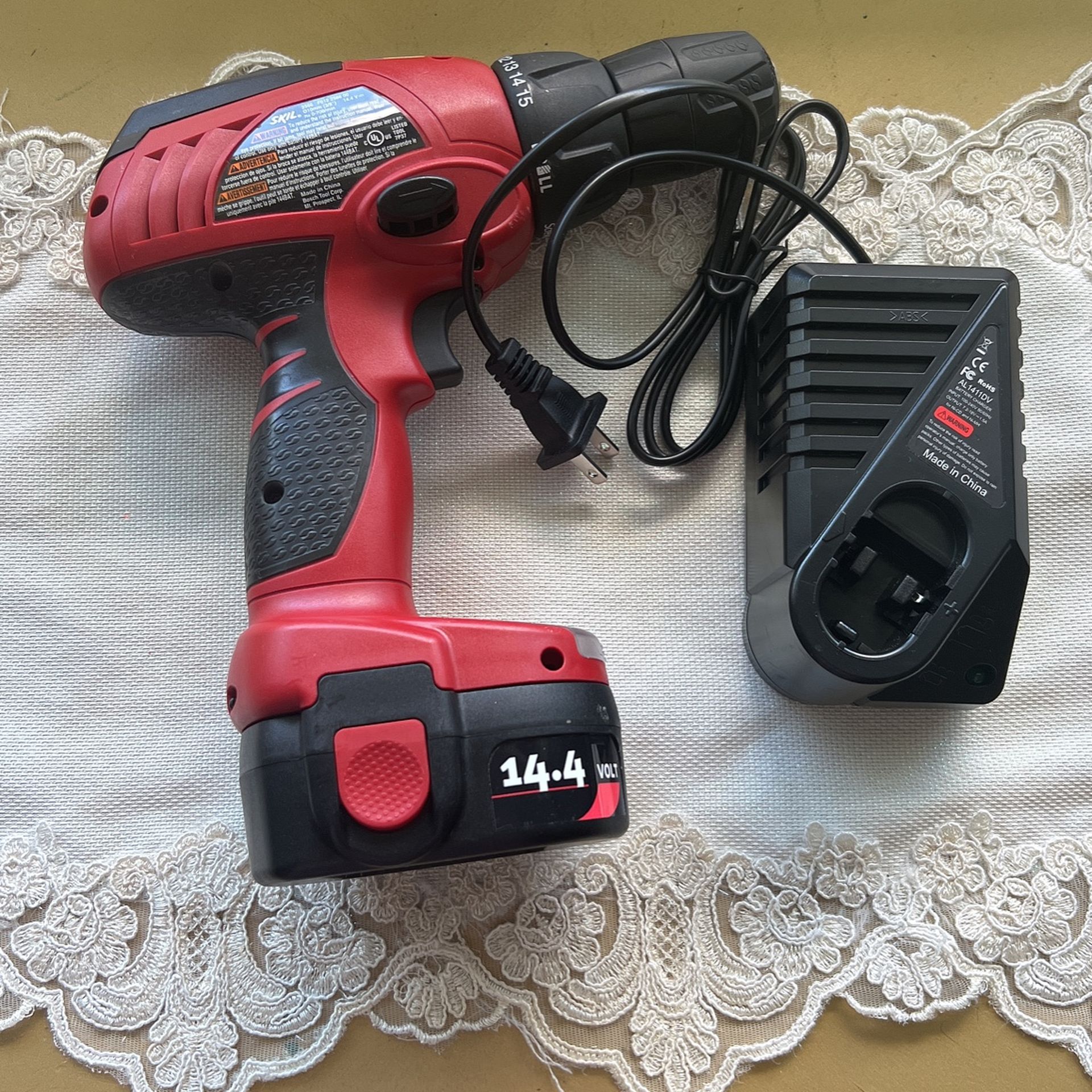 SKIL Drill