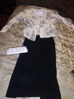 Dress black with pearl color