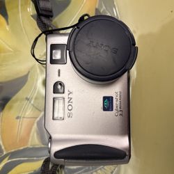 Sony Digital Still Camera.