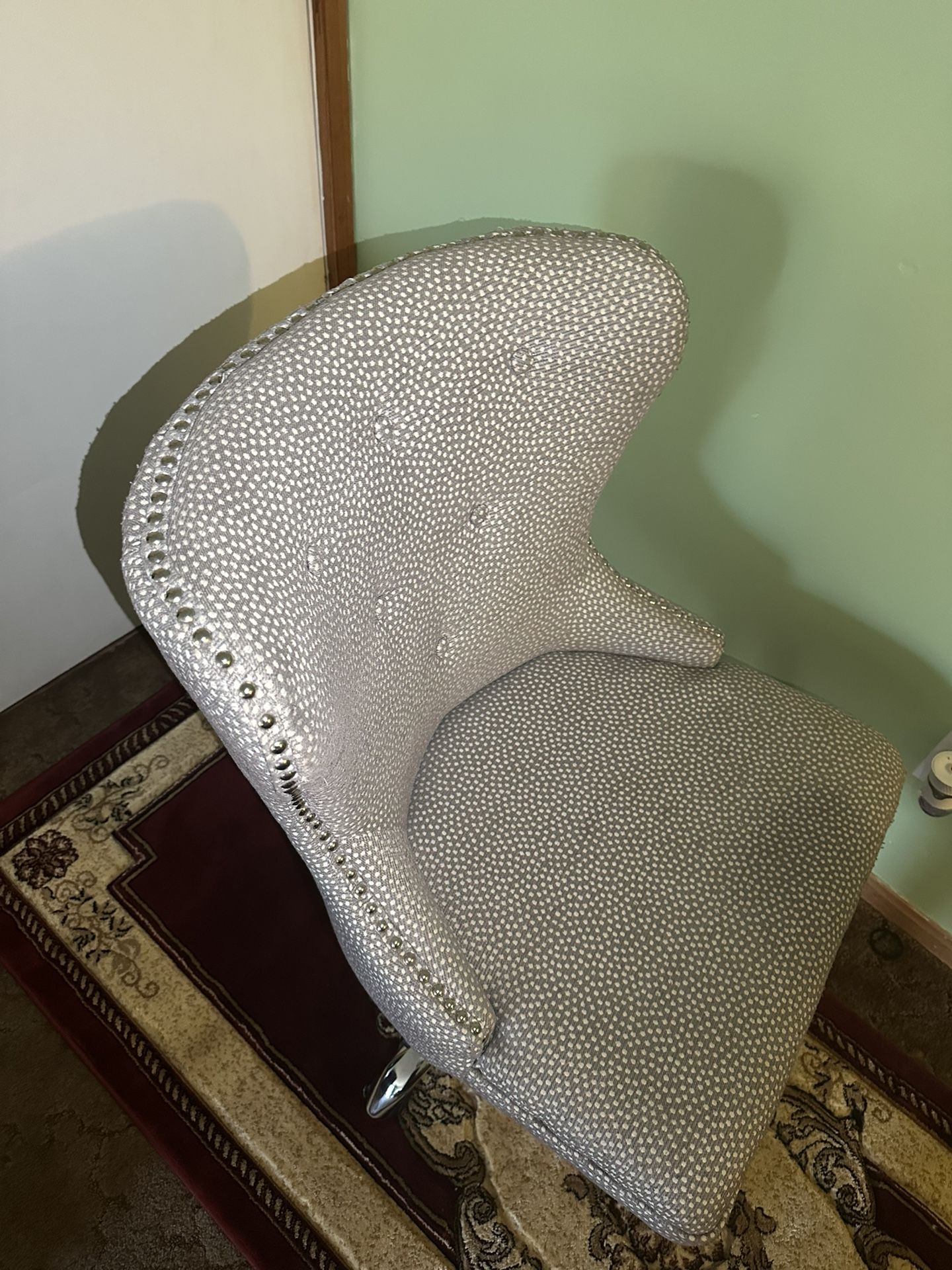 Modern Office Chair / Vanity Chair