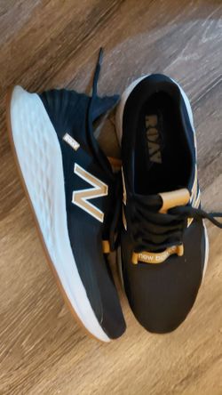 New balance fresh foam road- black/gold/ gum - size 10
