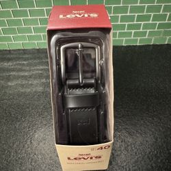 New Levi's Men's Leather Belt Size 40
