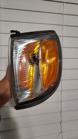 Side marker oem 96-02 4runner 