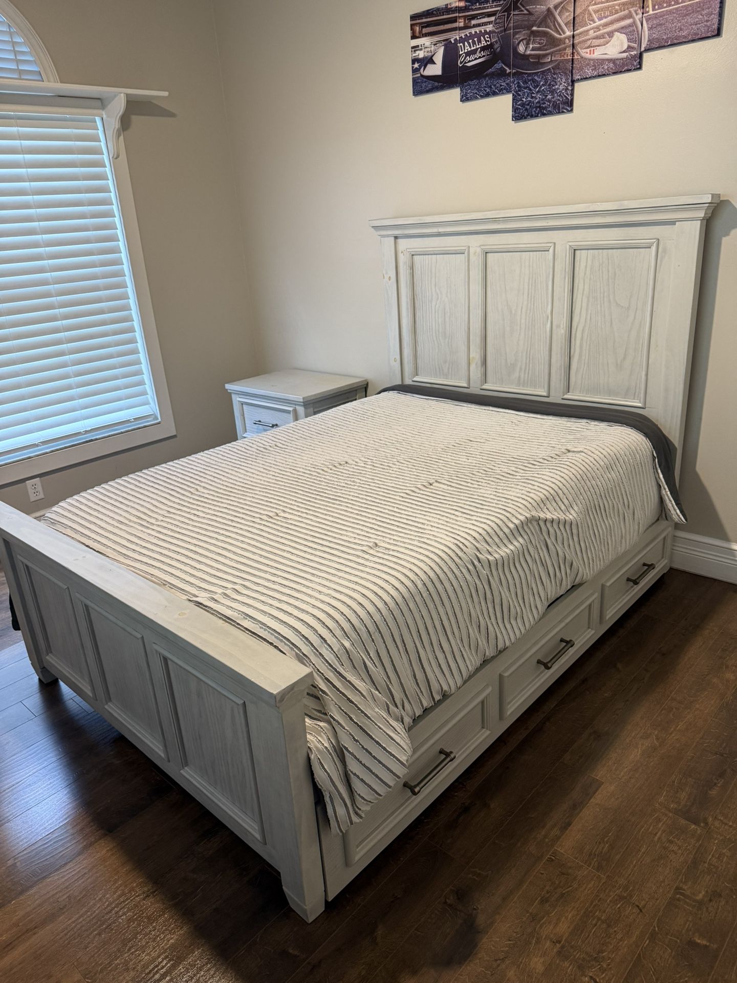 Bedroom Set Full Size