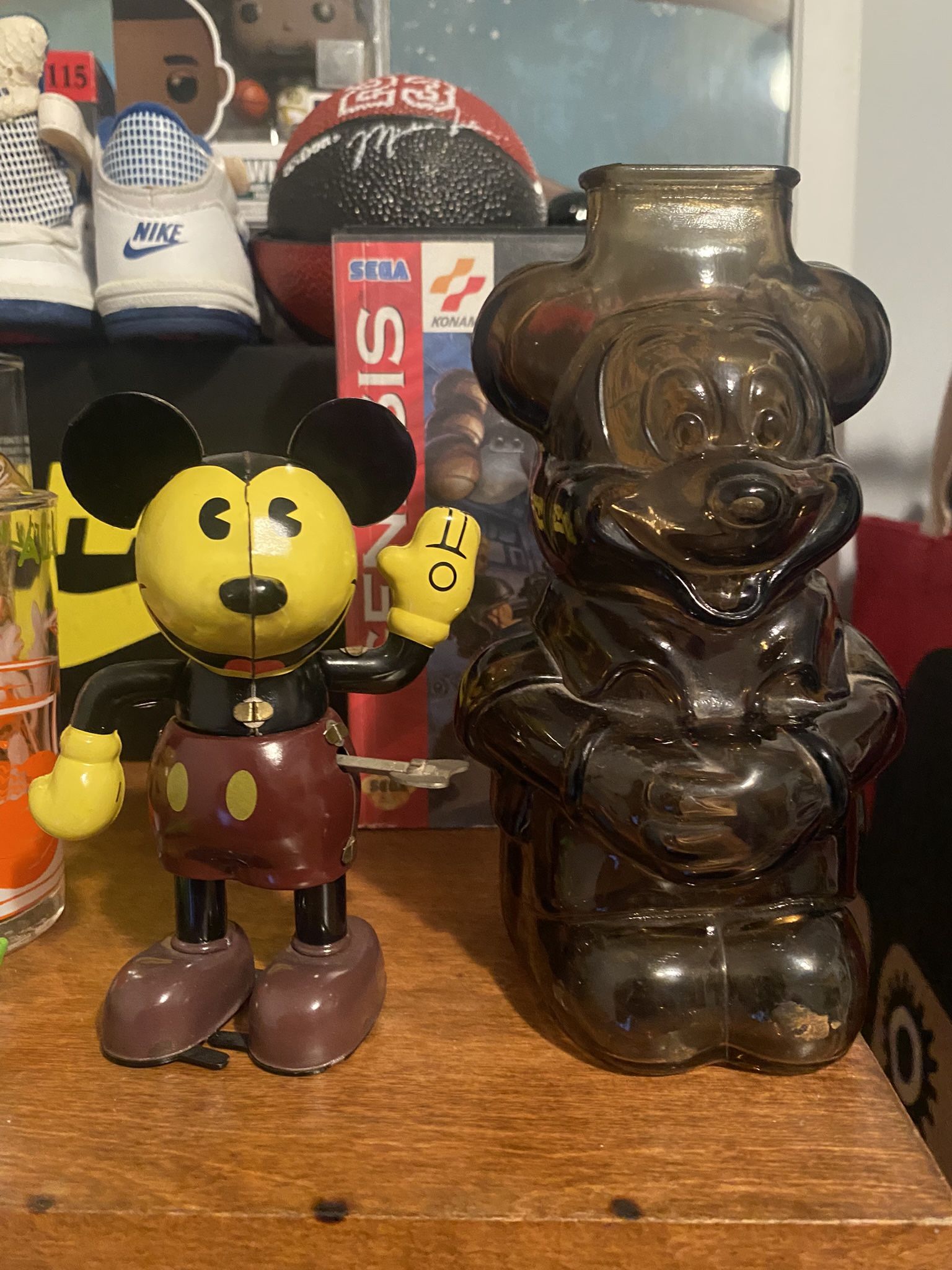 Mickey Mouse Set ( Coin Bank And Wind Up )