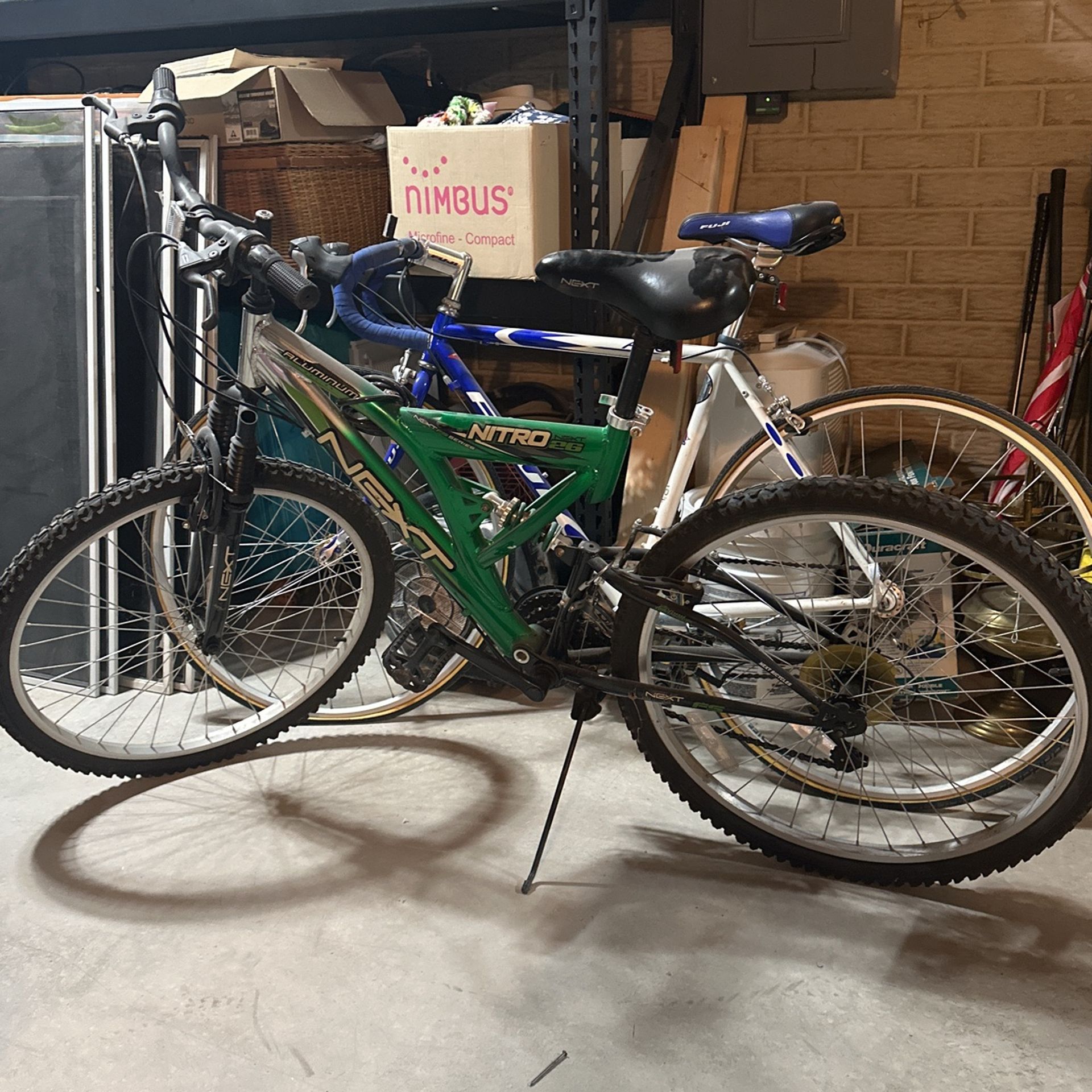 26” Aluminum Mountain Bike, 21 Gears With Dual Suspension Excellent Condition
