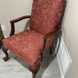 Vintage (Antique Style) Ball & Clawfoot Accent Chair