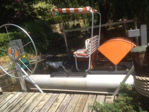 pontoon water bike