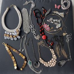 Large Jewelry Lot – Vintage & Modern Necklaces, Bracelets, Earrings – Mixed Styles, Statement & Costume