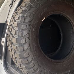 Bfgoodrich Km3 Tire 