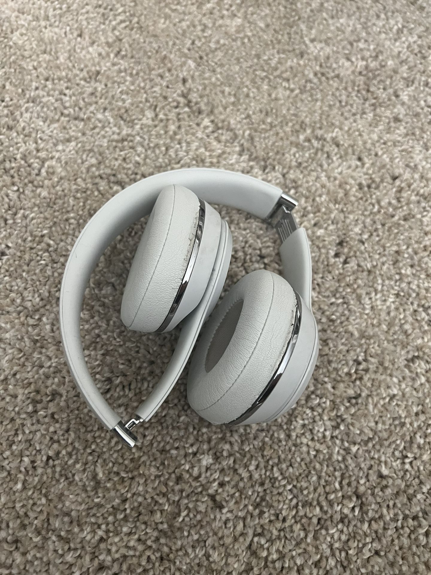 Beats Solo 3