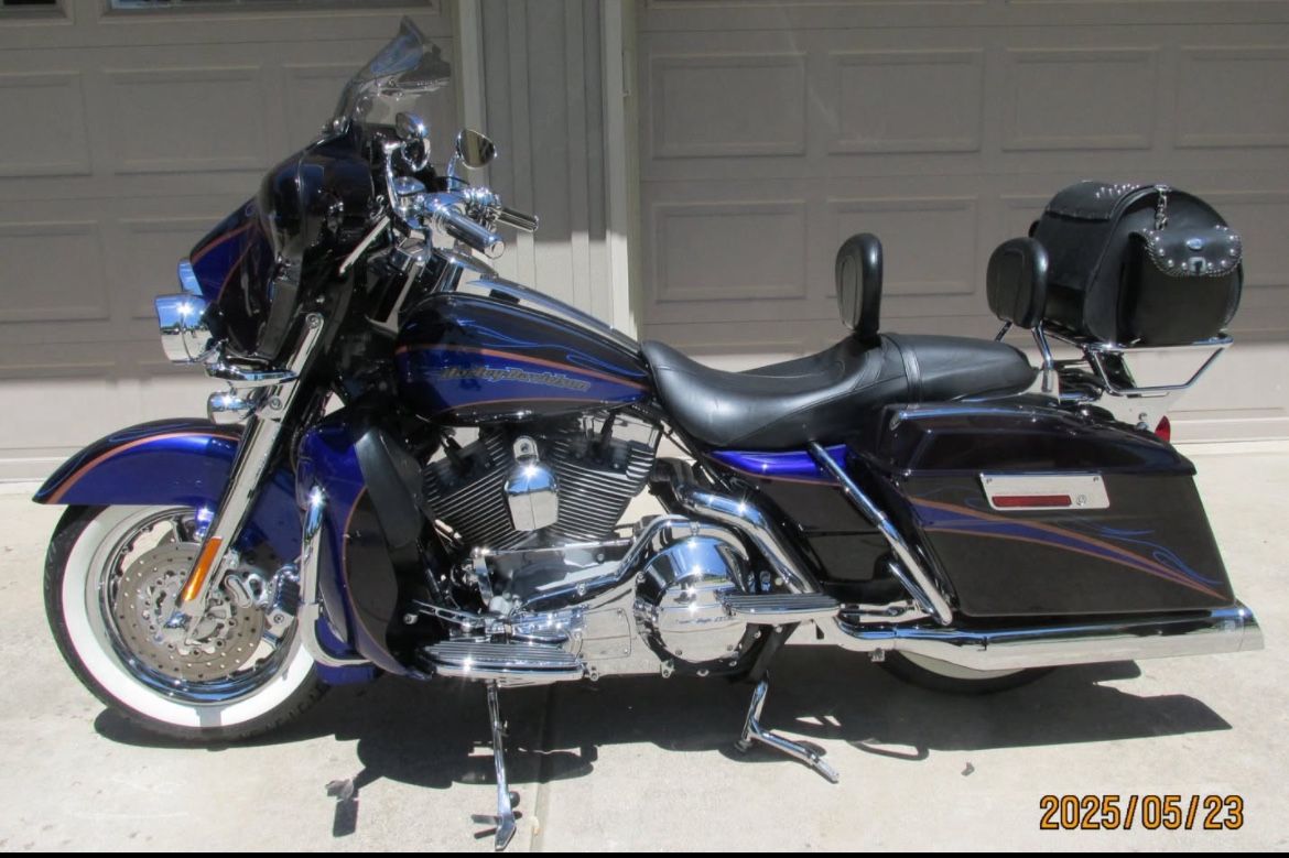 2004 Harley Davidson FLHTSCE