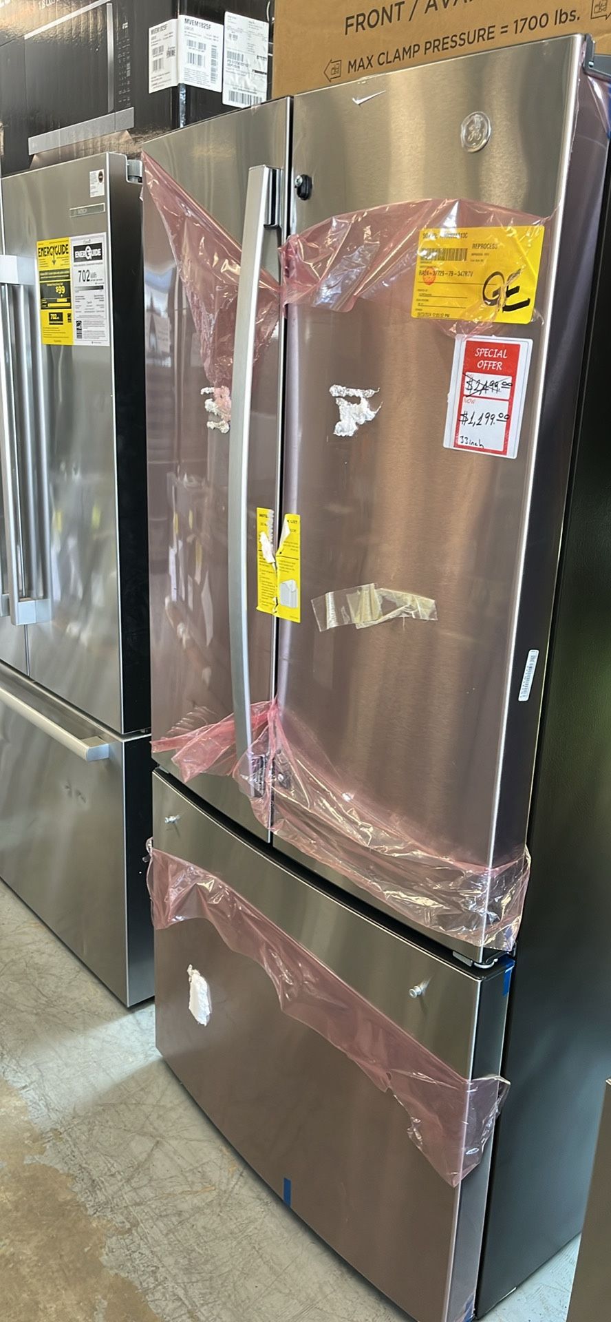 💥Great Saving💥 24.7 cu. ft. French Door Refrigerator in Fingerprint Resistant Stainless Steel