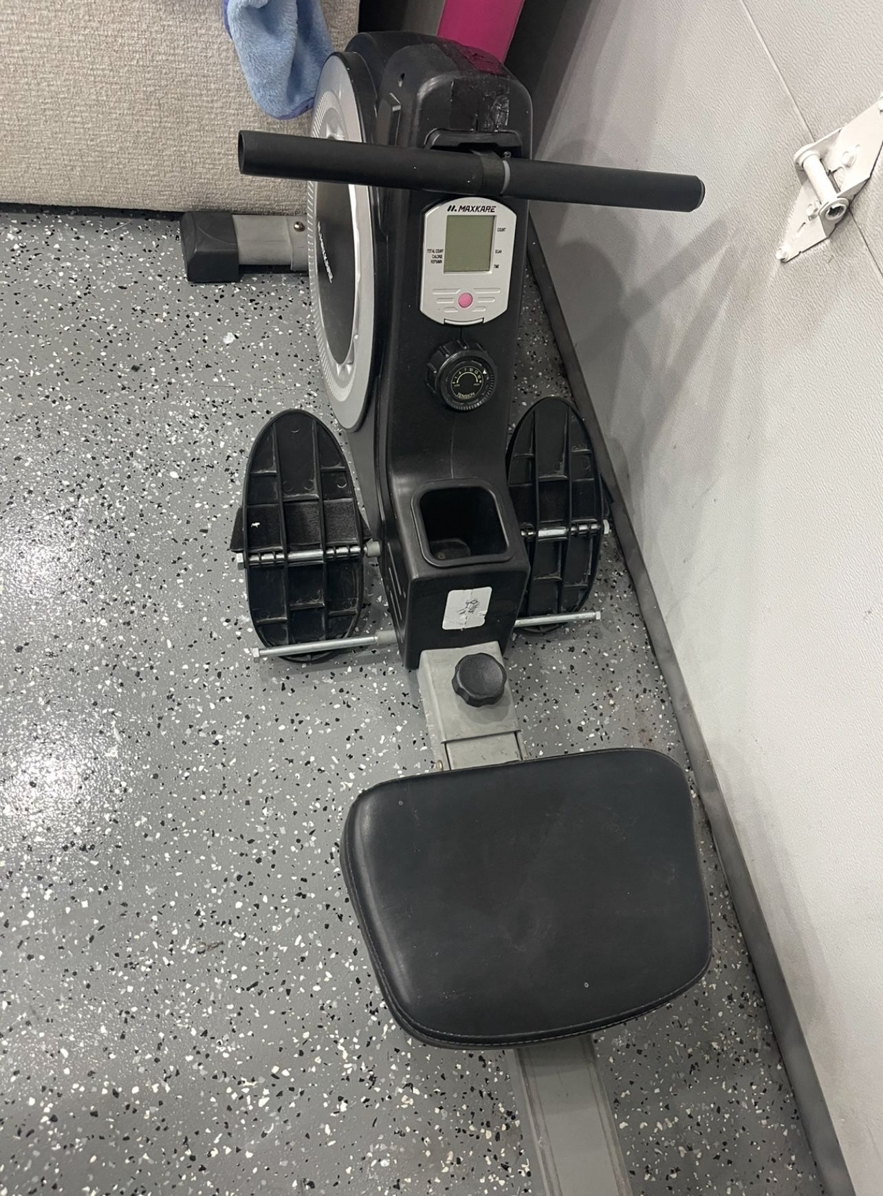 Magnet Rowing Machine Workout