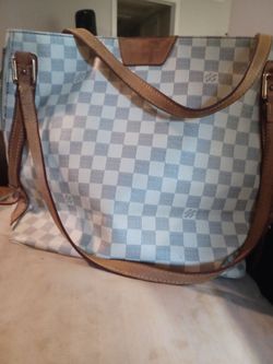 Louis Vuitton Shoulder Bag