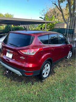 2014 Ford Escape - PARTS ONLY / PARTING OUT
