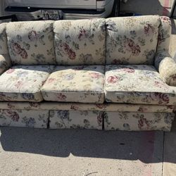Queen Size Foldout Couch