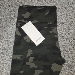 Brand New Lululemon Leggings Fast And Free HR Cropped 23" Size 14