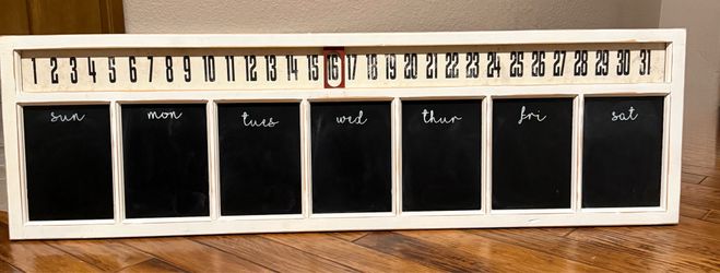 Rustic farmhouse weekly calendar board