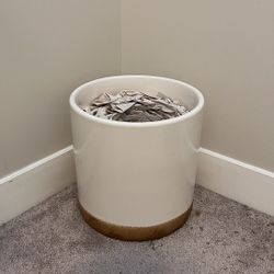 Ceramic Planter Pot 