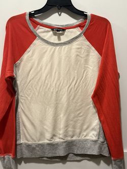 Women’s Shirt Size Large