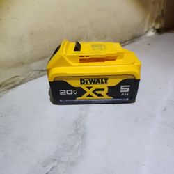 Dewalt 20 Max XR  5AH