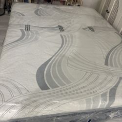 Queen Size Mattress 