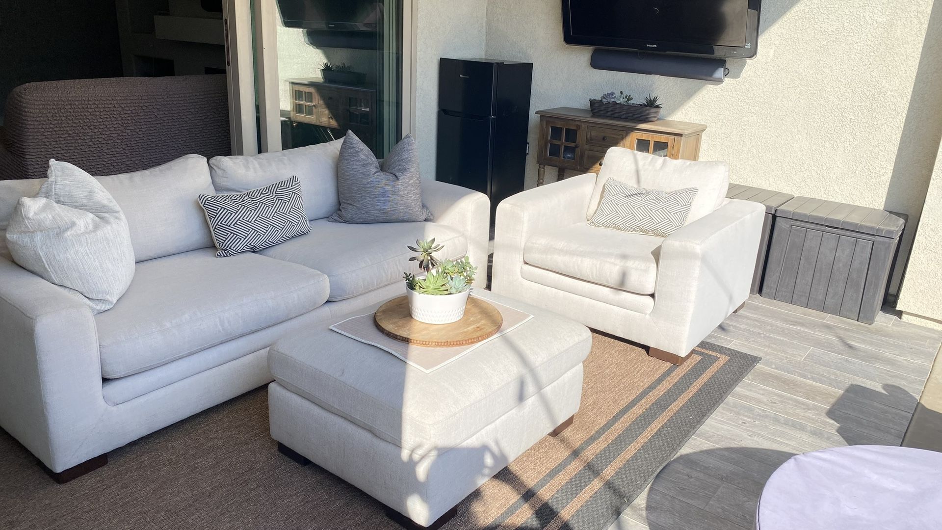 Mason Fabric Sofa Couch, Chair And Ottoman