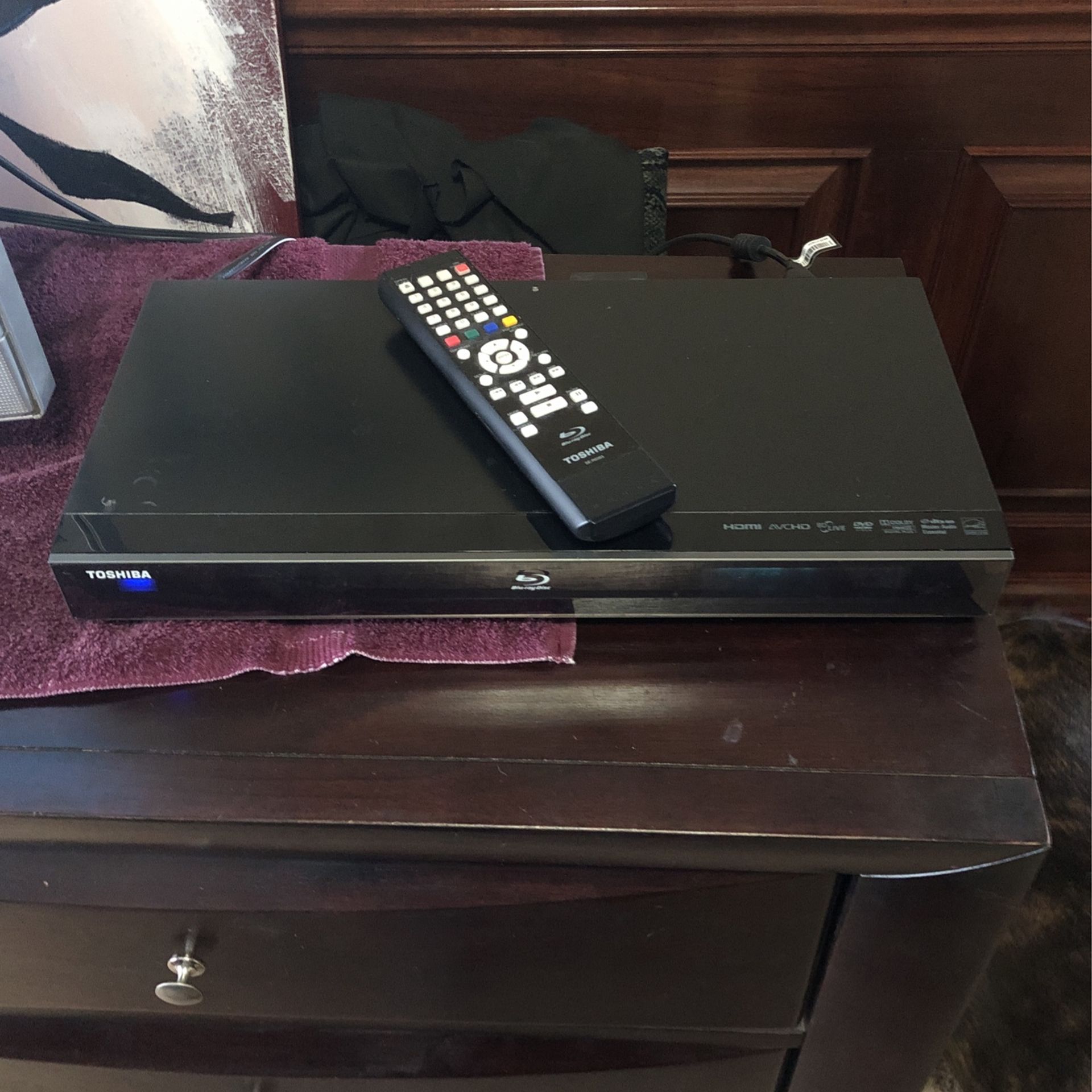 Toshiba DVD Player BDX-2000 (with Remote).