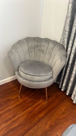 Velvet Chair
