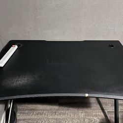 Gaming desk