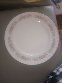 Dansico Teahouse Rose Pattern Japan Fine China Dinner Plate