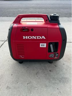 Honda 2200-Watt Remote Stop/Recoil Start Bluetooth super Quiet Gasoline Powered Inverter Generator