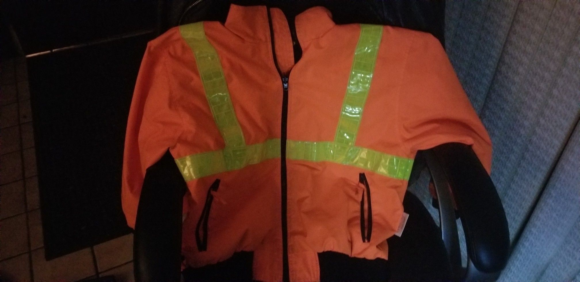 Waterproof reflective construction jacket size large