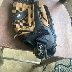 Softball Glove 14 Inch