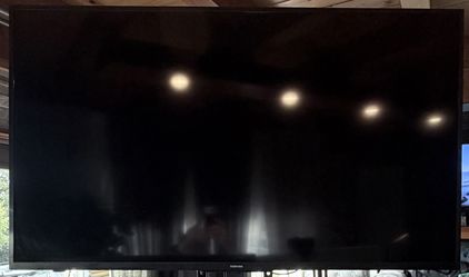 55" Toshiba 4K Smart Fire TV (Model: 55LF621U21, manufactured December 2020) for parts or repair