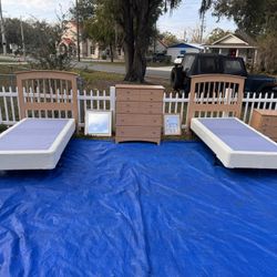 Twin Beds/chest/ Nightstand 