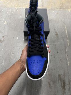 Air Jordan 1 Mid Size 8.5 