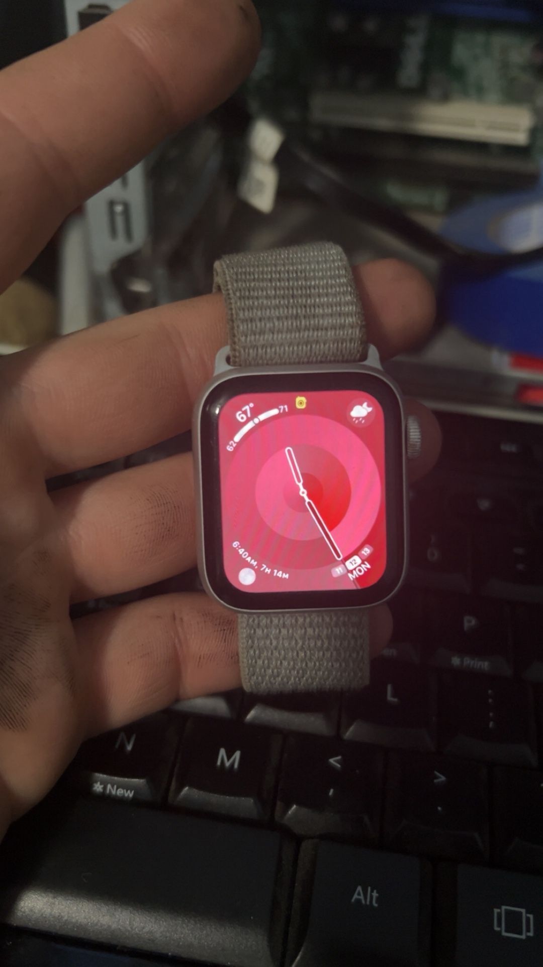Apple Watch SE 2nd Gen With GPS And Cellular