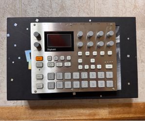 Elektron Digitakt e25 Remix Edition