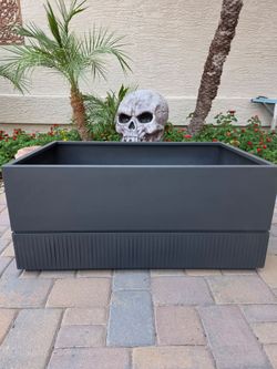 Stainless Steel Planter Box With Fluted Sides In Dark Grey 36.5" L X 16.75" H X 23" W