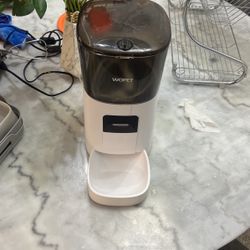 Auto Pet Feeder  Cats Dogs Animals