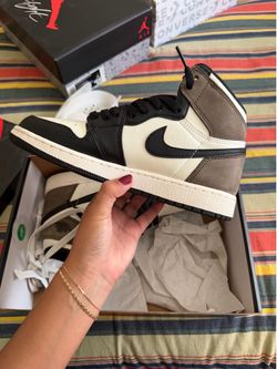 Jordan 1 Mocha