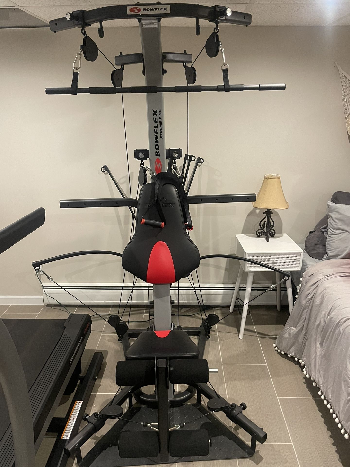 Bowflex Xtreme SE Lat Squat Legs Arms Chest Home Gym Extreme